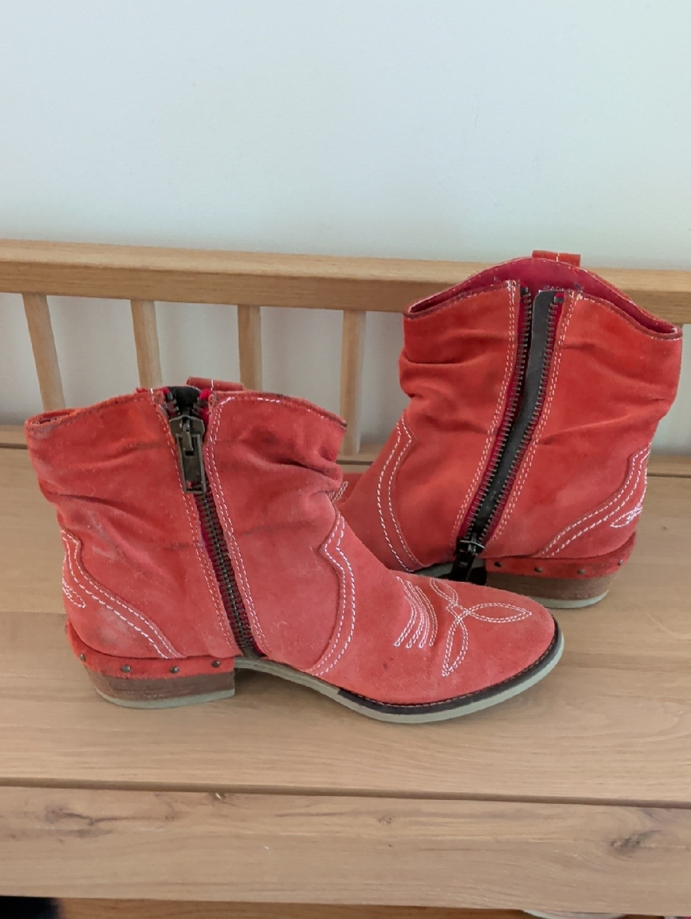 Women's Sundance Suede Red Ankle cowboy Boots with Decorative Stitching Size 40 - Picture 2 of 6